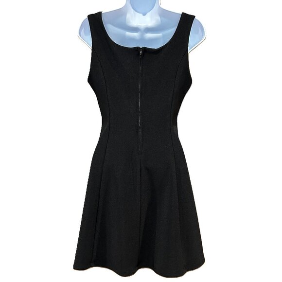 The “Little Black Dress” by Ruby Rox - Picture 7 of 8